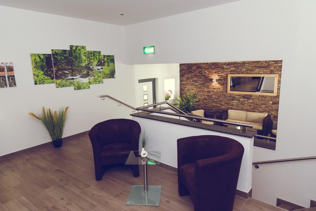 Hotel Garni Reis Трейс-Карден Екстериор снимка